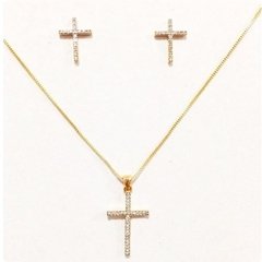 Conjunto Colar e Brinco em formato Crucifixo Banhado à Ouro