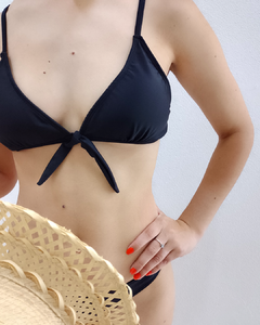 Nacha (Triángulo de bikini)