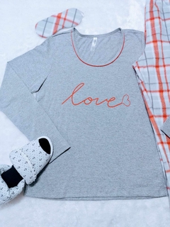 Pijama Feminino Longo Love com Calça em Soft - loja online