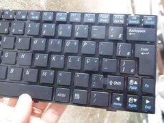 Teclado Para O Netbook Itautec W7020 V103662ak7 0kn3-05bbr01