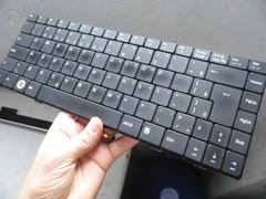 Teclado Para O Notebook Neopc A3151 V092362br1 Com Ç