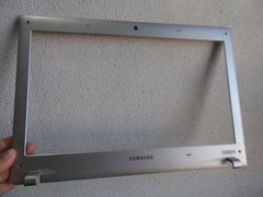 Moldura Da Tela (bezel) Carcaça Note Samsung Rv411