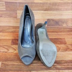 peep toe cinza em camurça shoestock - loja online