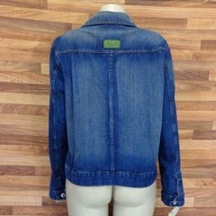 jaqueta jeans oversized bolsos camuflados - Mamá Shop Brechó