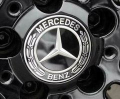 Imagen de Centro de llanta para Mercedes Benz, 75mm negro y plata