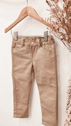 Pantalon gabardina beige elastizado en internet