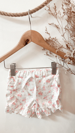 SHORT VOLADO FLORES ROSA - comprar online