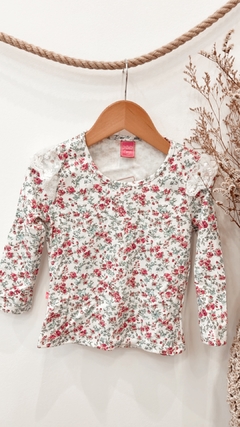 remera Margarita flores