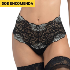 Calcinha Calça Clássica Promenade DeMillus. Em elastano. Cós em renda elástica larga com leve transparência. Cores: prata, pérola, preto e vinho. Tamanho: PE, ME, GR, EG e XG.