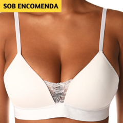 Sutiã Aubade DeMillus 063498. Em microfibra elástica plus. Taças em espuma moldada, sem aro. Costas em renda. Elástico largo, macio e acetinado na cintura. Detalhe em renda. Cores: Branco, Preto e Bege. Tamanhos: 40, 42, 44, 46, 48 e 50.