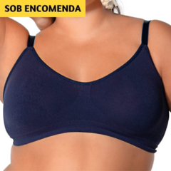 Sutiã DeMillus plus size sem aro, sem espuma e sem fecho. Alças mais largas para melhor sustentação. Veste do 48 ao 52. Cores: Pérola, Marinho, Preto, Goiaba, Vinho-Barolo, Bege-Rosado, Azul-Bebê e Uva.