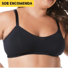 Sutiã DeMillus plus size sem aro, sem espuma e sem fecho. Alças mais largas para melhor sustentação. Veste do 48 ao 52. Cores: Pérola, Marinho, Preto, Goiaba, Vinho-Barolo, Bege-Rosado, Azul-Bebê e Uva.