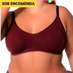 Sutiã DeMillus plus size sem aro, sem espuma e sem fecho. Alças mais largas para melhor sustentação. Veste do 48 ao 52. Cores: Pérola, Marinho, Preto, Goiaba, Vinho-Barolo, Bege-Rosado, Azul-Bebê e Uva.