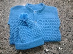 Conjunto de Tricô Macacão e Touca Bebê Azul - comprar online