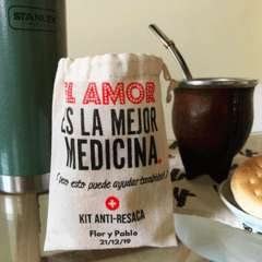 Bolsitas "El amor es la mejor medicina" x 100 - comprar online