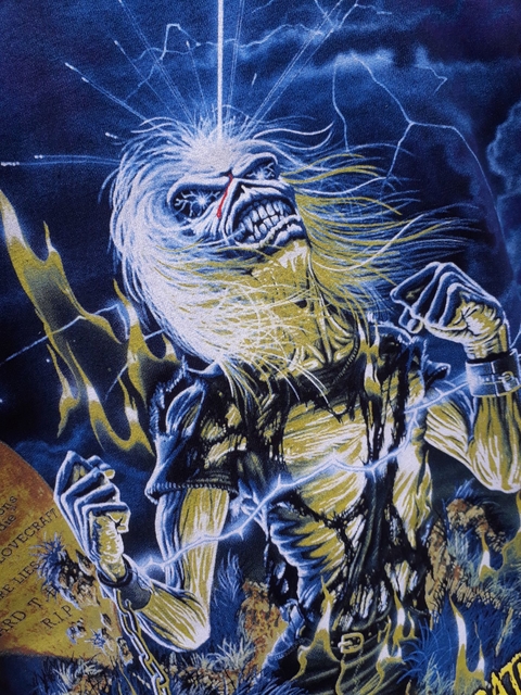 Camiseta Iron Maiden Live After Death na internet