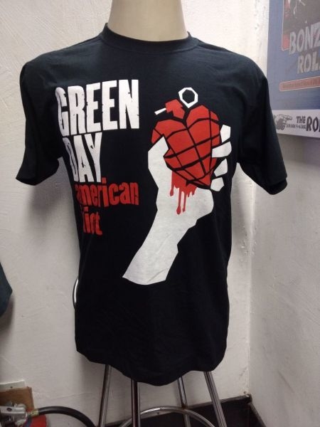 Camiseta Green Day - American Idiot