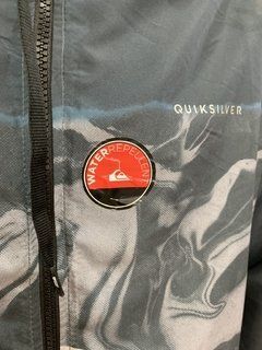 Jaqueta Quiksilver na internet