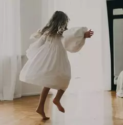 Vestido Menina Princesa Boho Linho na internet