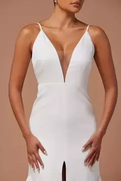 Vestido Noiva Sereia Minimalista Fenda na internet