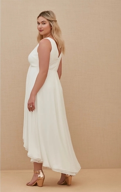 Vestido noiva simples minimalista plus size