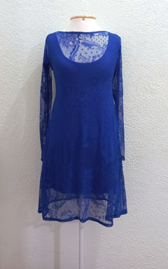 vestido renda curto azul royal manga longa