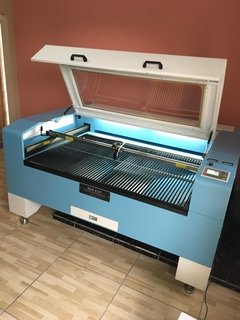 Máquina de corte a laser 1490 na internet