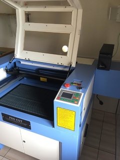 Máquina de Corte a laser 6040 Mesa Fixa - PRO CUT LASER