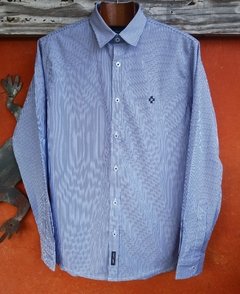 Camisa de hombre con rayas azules