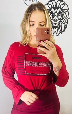 Blusa bordada manga longa vinho