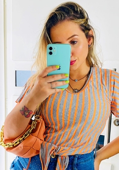 Cropped Marina listrado laranja neon