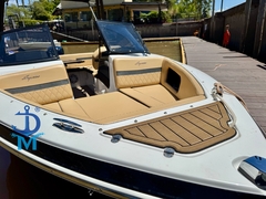 Imagen de GEUNA F212 SUPREME MERCURY 150 HP