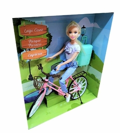 Muñeca Articulada Tiny Viajera con Bicicleta - comprar online