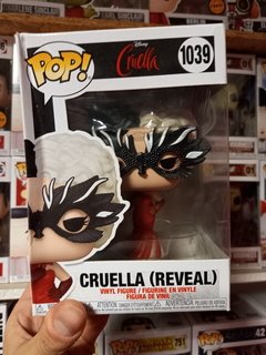 Funko Pop Cruella #1039 Original - Disney - comprar online