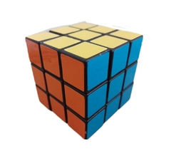 Cubo Mágico Multicolor Juego de Ingenio - comprar online