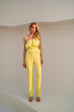 Conjunto blusa e calça amarelo lima