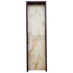 Puerta placa pino Liplac 60 x 10 (64,5 x 205 x 12 final) derecha