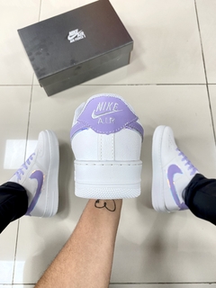 Air Force 1 Premium Branco/Lilás na internet