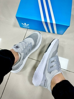 Adidas Ultra Boost Cinza - loja online