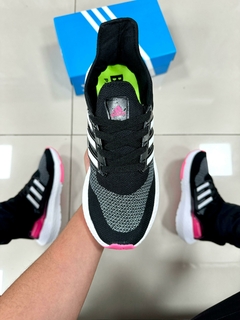 Adidas Ultra Boost Preto/Rosa - comprar online