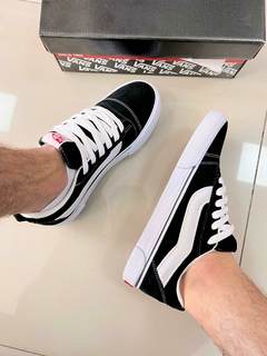 Vans Knu Skool Preto/Branco - loja online