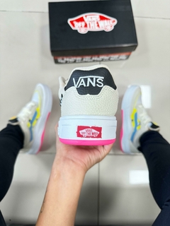 Vans Wayvee Bege/Rosa na internet