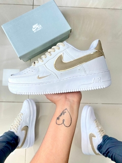 Air force 1 premium branco/DOURADO