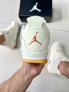 Nike Air Jordan 4 Off-White na internet