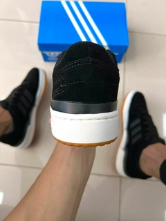 Adidas Forum Premium Preto/Caramelo na internet