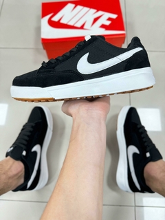 Nike SB Adversary Preto/Branco