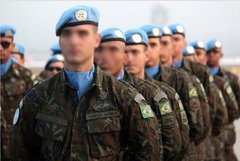 Boina Azul das Forças de Paz da ONU Nações Unidas na internet