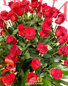 Mega Caja Love 60 rosas especiales!!! - comprar online