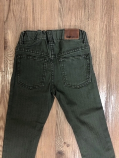 Jeans Slim Verde GAP na internet