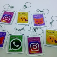 30 chaveiros Emoji Redes Sociais embalados